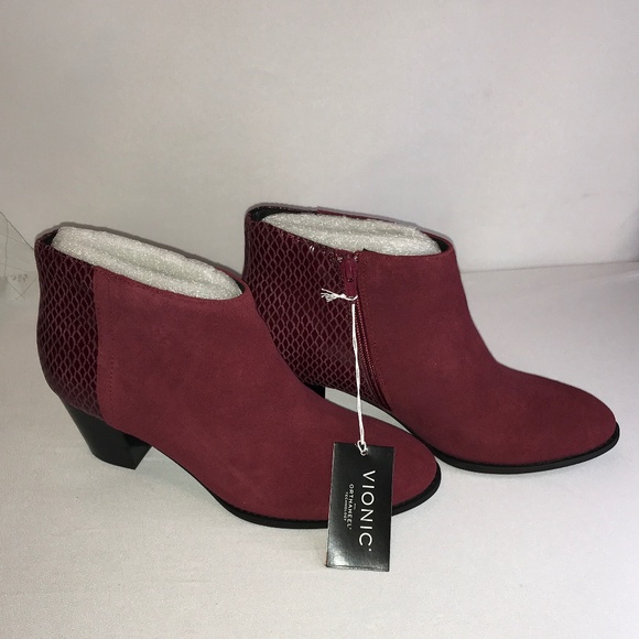 Vionic Shoes - Picture 2 of 5